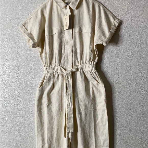 Universal Thread Cream Wide Leg Jumpsuit - Picture 3 of 10